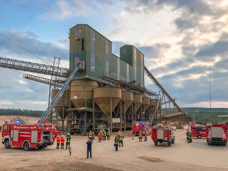 Feuerwehrübung Kieswerk Möllenbeck