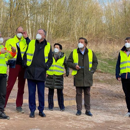 Ministerpräsident Stephan Weil zu Besuch im Kieswerk Lammert und Reese