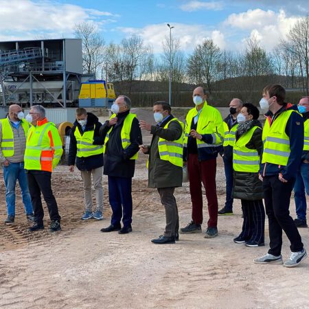 Ministerpräsident Stephan Weil zu Besuch im Kieswerk Lammert und Reese