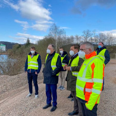 Ministerpräsident Stephan Weil zu Besuch im Kieswerk Lammert und Reese