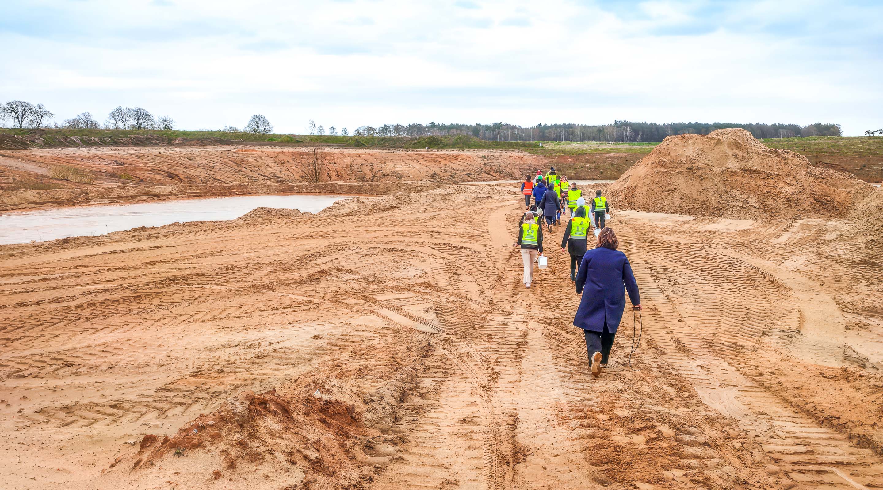 Lehmsuche im Kieswerk Grauen