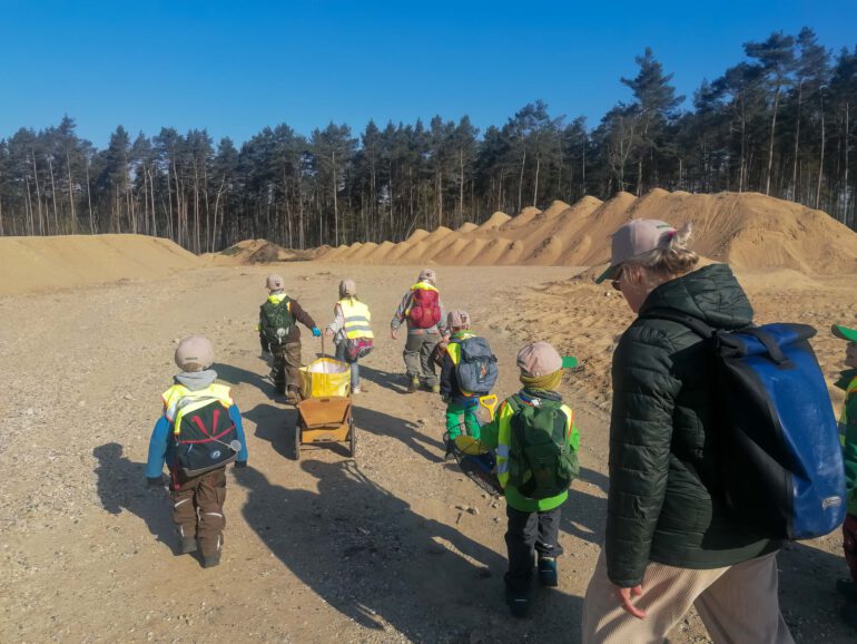 Auf Wanderschaft im Kieswerk Reddingen