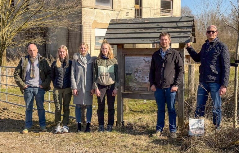Von links: Jörg Spieler (Spieler Internetdienste), Julienne Wansner (Arten-Monitoring), Luzi Kölling (WRM Reese), Antonia Wiese (Monitoring), Christian Höppner (patroVIT Ökologische Betriebsbegleitung & Landschaftsplanung GmbH), Jörg-Peter Kölling (WRM Reese).