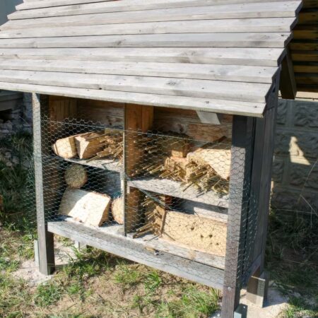 Das von den Kindern eingerichtete Insektenhotel
