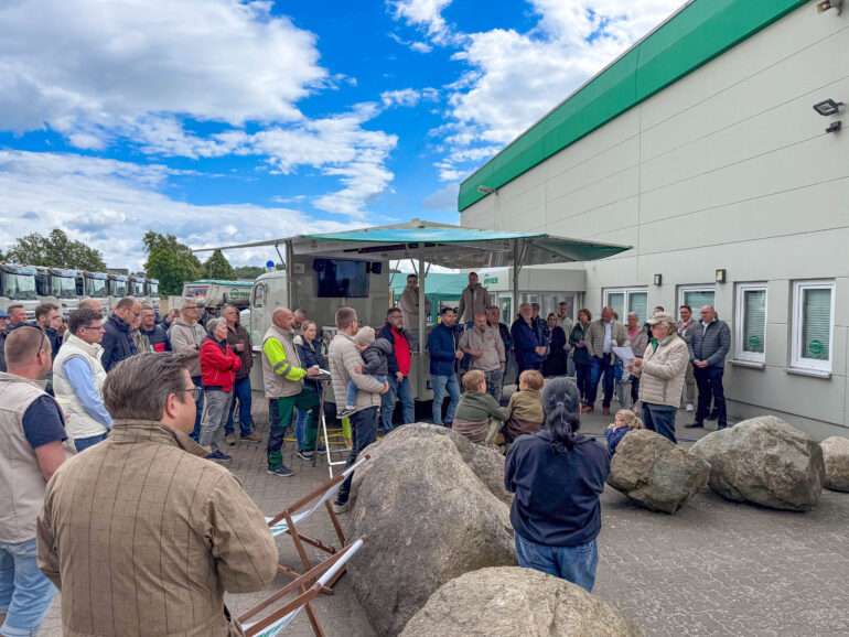 Feierliche Übergabe