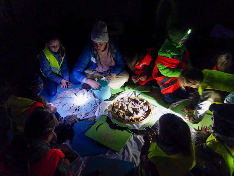 Beim Basteln von Tontieren konnten die „Naturentdecker“ kreativ werden